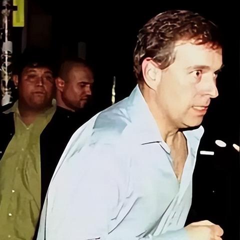 时尚女王莫妮卡EP2安卓汉化版:尽享华丽装扮与精彩剧情的完美结合 时尚女王莫妮卡EP2安卓汉化版:尽享华丽装扮与精彩剧情的完美结合