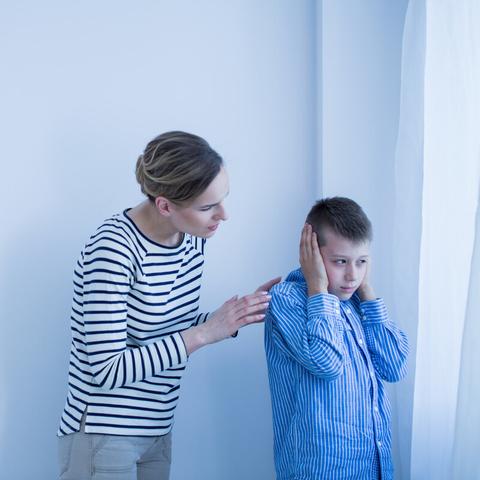 (老师说你曾经最想逃离的地方)老师说过你现在最想逃离的地方，是什么让你如此烦躁和不安？