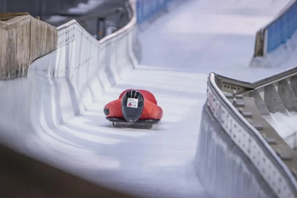 (国际雪车联合会官网)202"欢迎来到国际雪联钢架雪车亚洲杯，比赛即将激情开启！