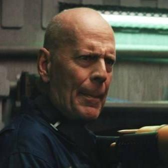 (逃离星际危机:一场穿梭时空与世界的拯救之旅小说)逃离星际危机：一场穿梭时空与世界的拯救之旅