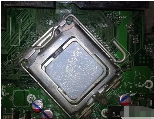 (cpu坏了会出现什么)电脑CPU坏了会出现的5种明显现象，你是否正在经历这些问题？