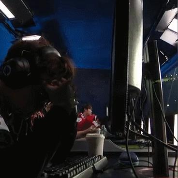 (英雄永不凋零)哪个英雄的台词是'永不零封'？