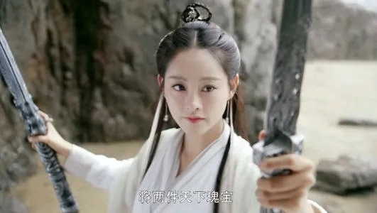 新依天屠龙记周芷若：古龙经典再现，传奇女子傲立江湖，勇战群雄化解危机