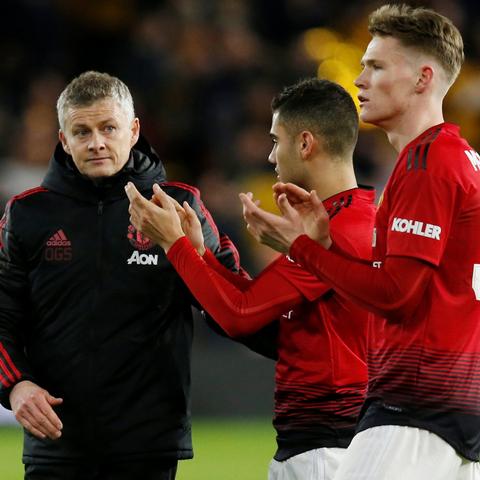 探究'消失的防线'游戏的多元版本:从初始设定到最新改进的全面解读 探究'消失的防线'游戏的多元版本:从初始设定到最新改进的全面解读